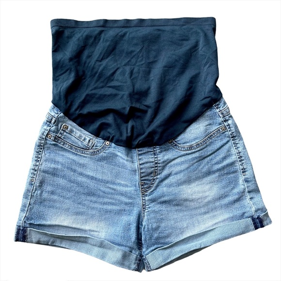 Signature by Levi Strauss Pants - Signature Levi Strauss Maternity shorts, M